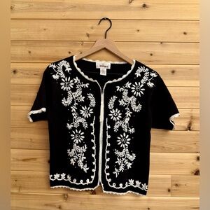 Vintage Worthington Small Black White Floral Embroidered Front Zip Cardigan